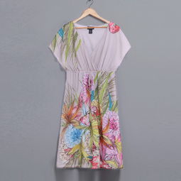 潮流館服裝產品及其加盟店經營解析